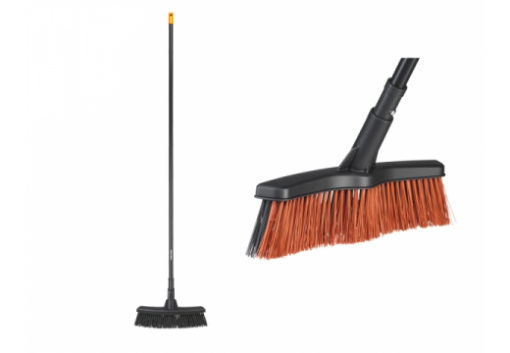 Koště FISKARS SOLID M univerzální zahradní 38x162cm 1025921