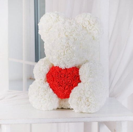 ROSE BEAR - BÍLÝ MEDVÍDEK Z RŮŽÍ se srdíčkem 35CM V DÁRKOVÉM BALENÍ